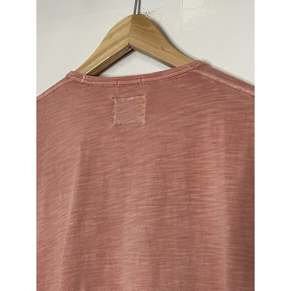 Abercrombie & Fitch Men's TShirt Small Dusty Rose Pinkish Fish Graphic - Picture 5 of 6